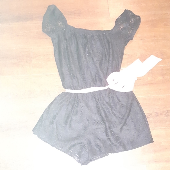 Size lrg "No comment" ROMPER - Picture 4 of 4